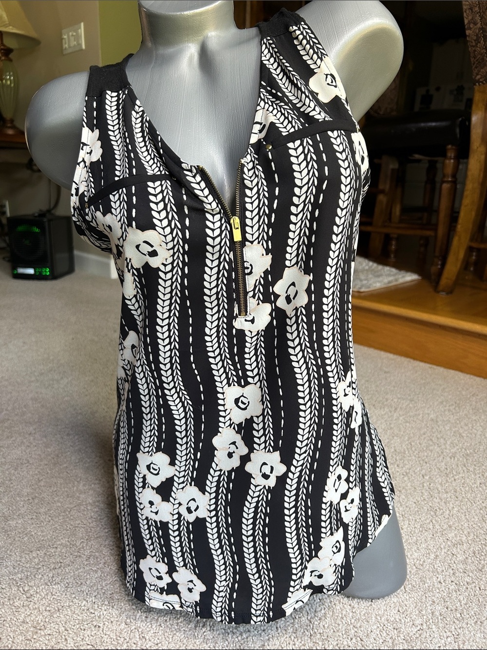 EXPRESS BLACK AND IVORY SUMMER BLOUSE